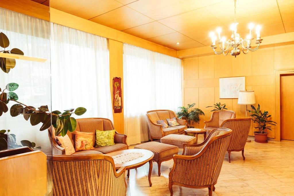 Ora / Auer Bio Hotel Kaufmann מראה חיצוני תמונה